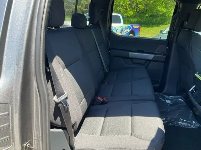 New 2026 Carbonized Gray Metallic Ford XLT image 45