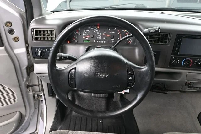 2002 Ford F-250 Super Duty XLT - Photo 23