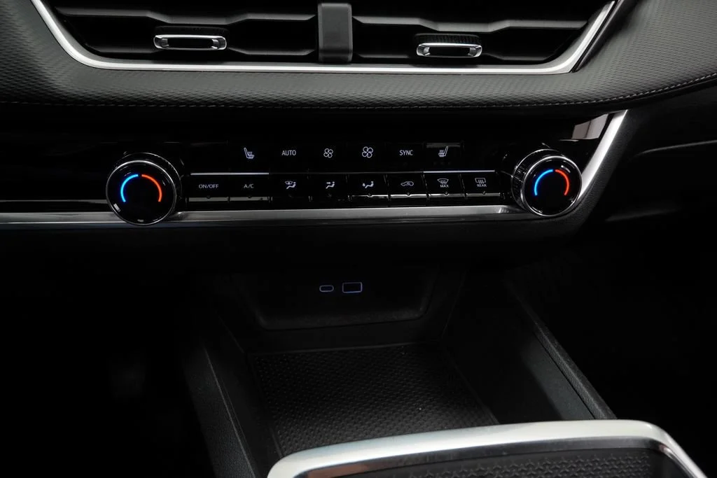 New 2026 Summit White Chevrolet LT image 18
