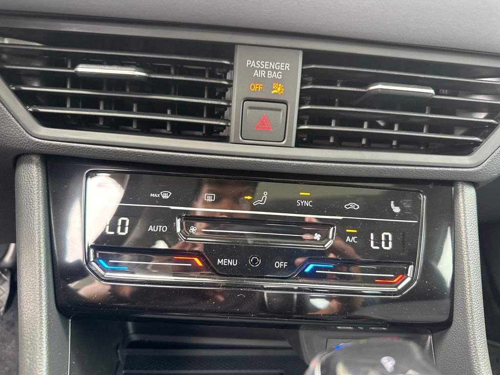New 2026 Gray Volkswagen 1.5T SE image 17