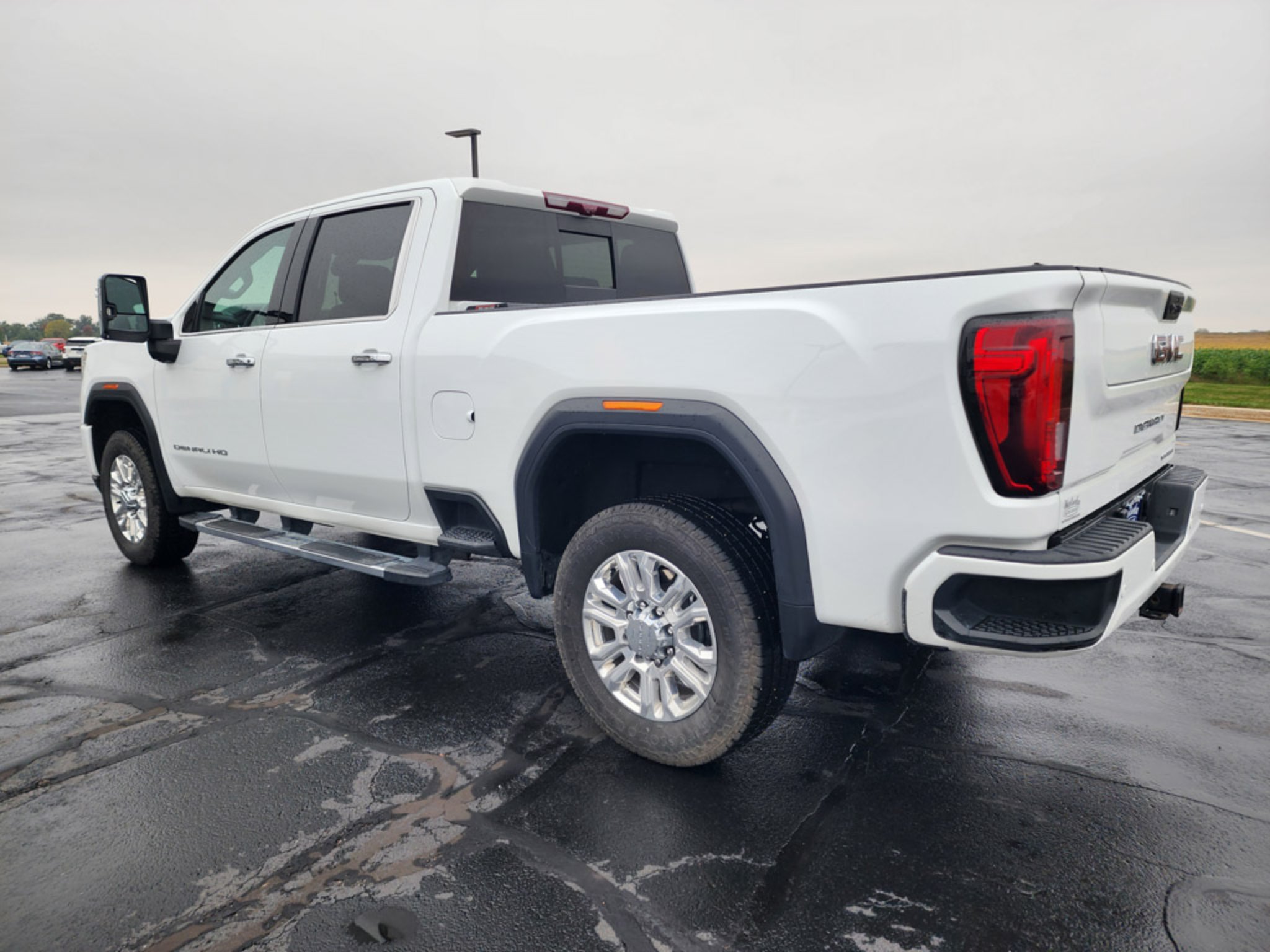 Used 2020 Summit White GMC Denali image 6
