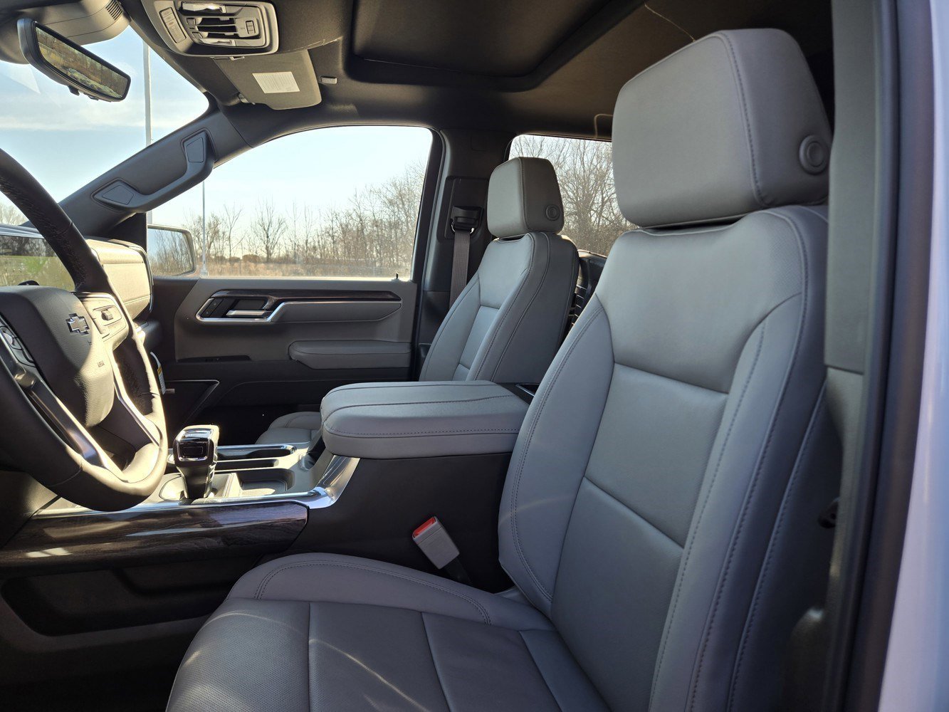 2026 Chevrolet Silverado 1500 LTZ - Photo 16