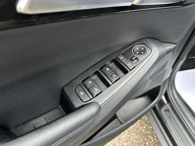 Used 2024 Black Kia X-Line image 17