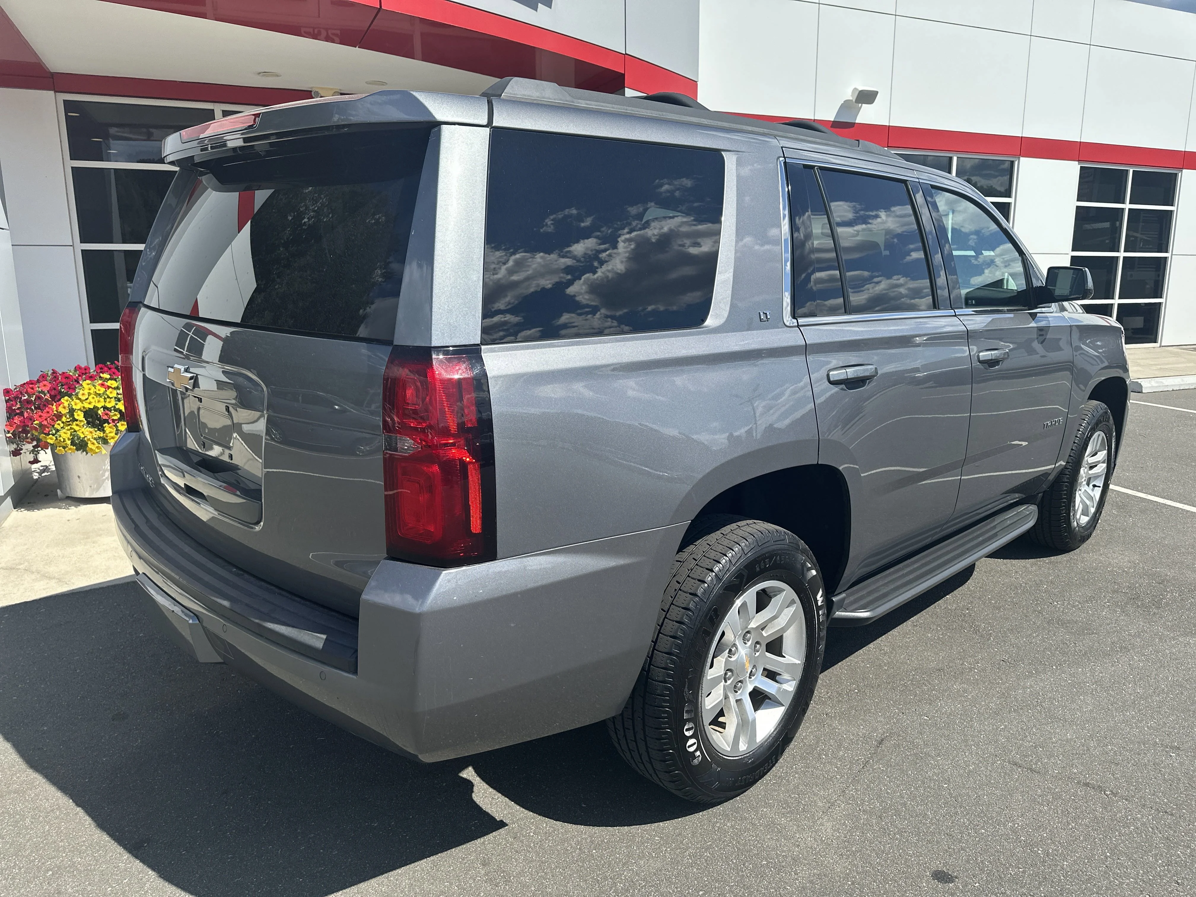 2020 Chevrolet Tahoe LT - Photo 8