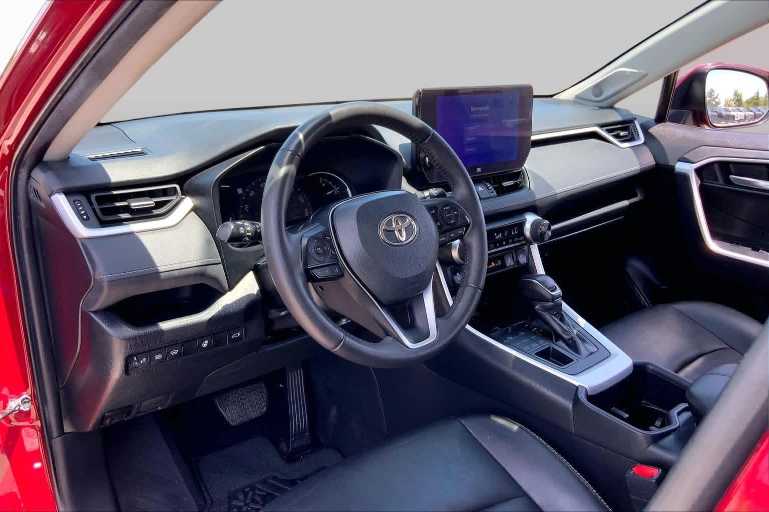 Used 2024 Ruby Flare Pearl Toyota XLE Premium image 17