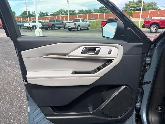 New 2026 Vapor Blue Metallic Ford Active image 35