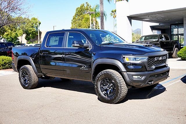 New 2026 Diamond Black Crystal Pearl-Coat Exterior Paint RAM RHO image 6