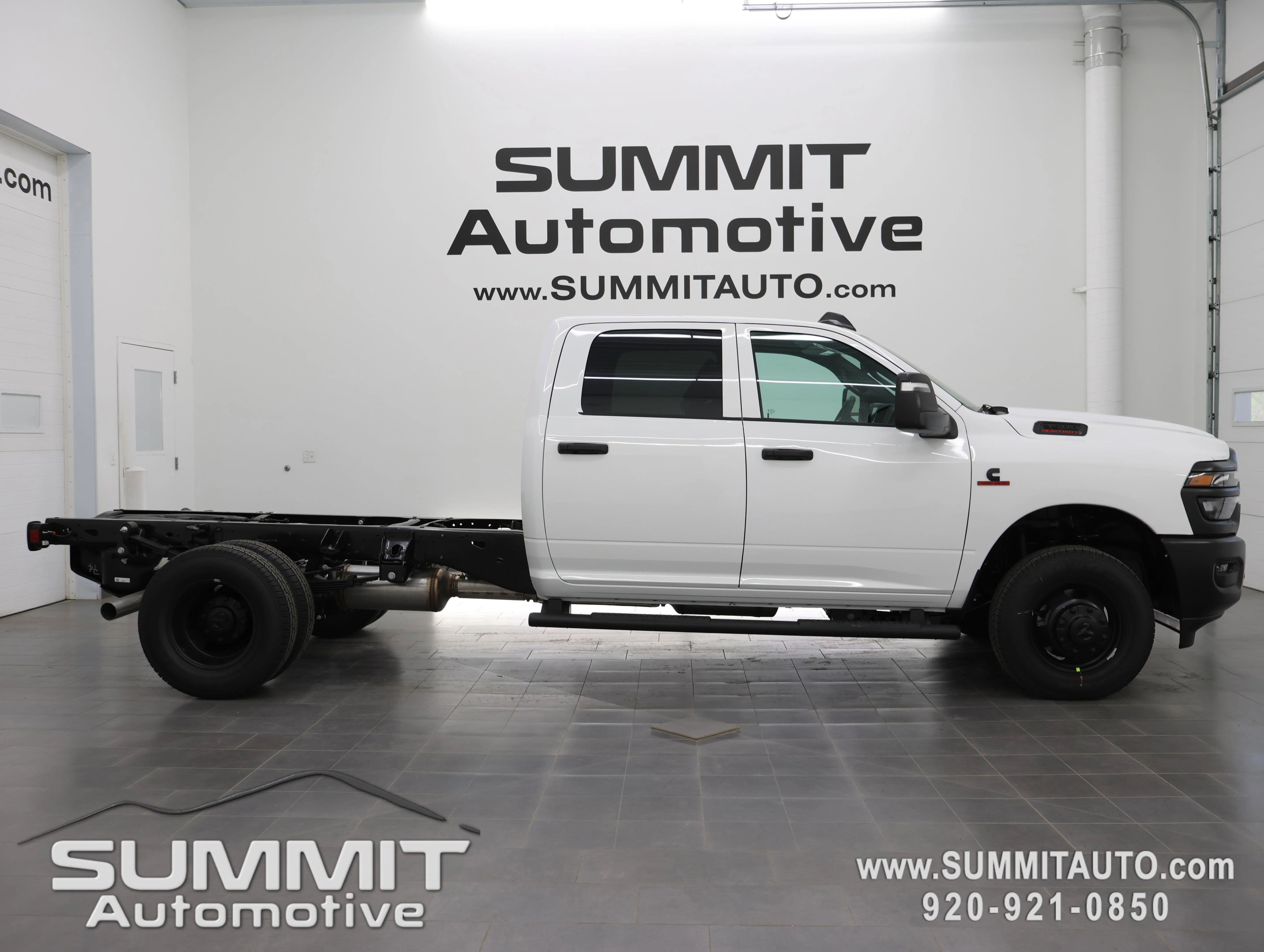 2026 RAM 3500 Tradesman 4X4 Crew Cab's photo