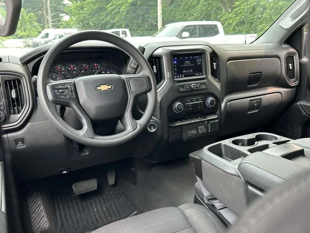 Used 2022 Silver Chevrolet Custom image 15