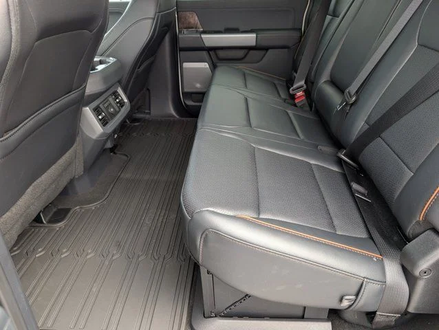 New 2026 Star White Metallic Tri-Coat Ford F-250® Lariat® image 31
