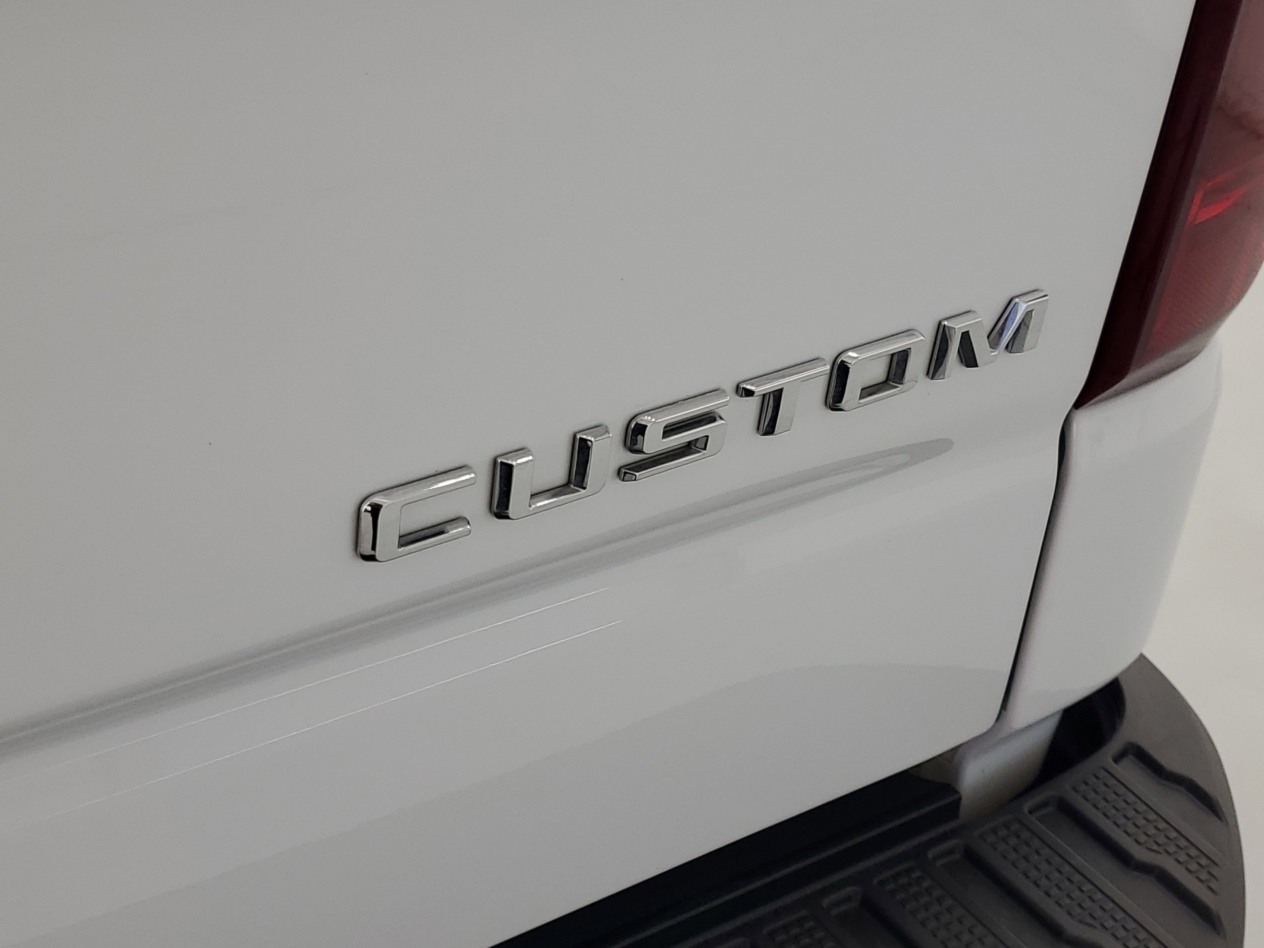 2024 Chevrolet Silverado 1500 Custom - Photo 9