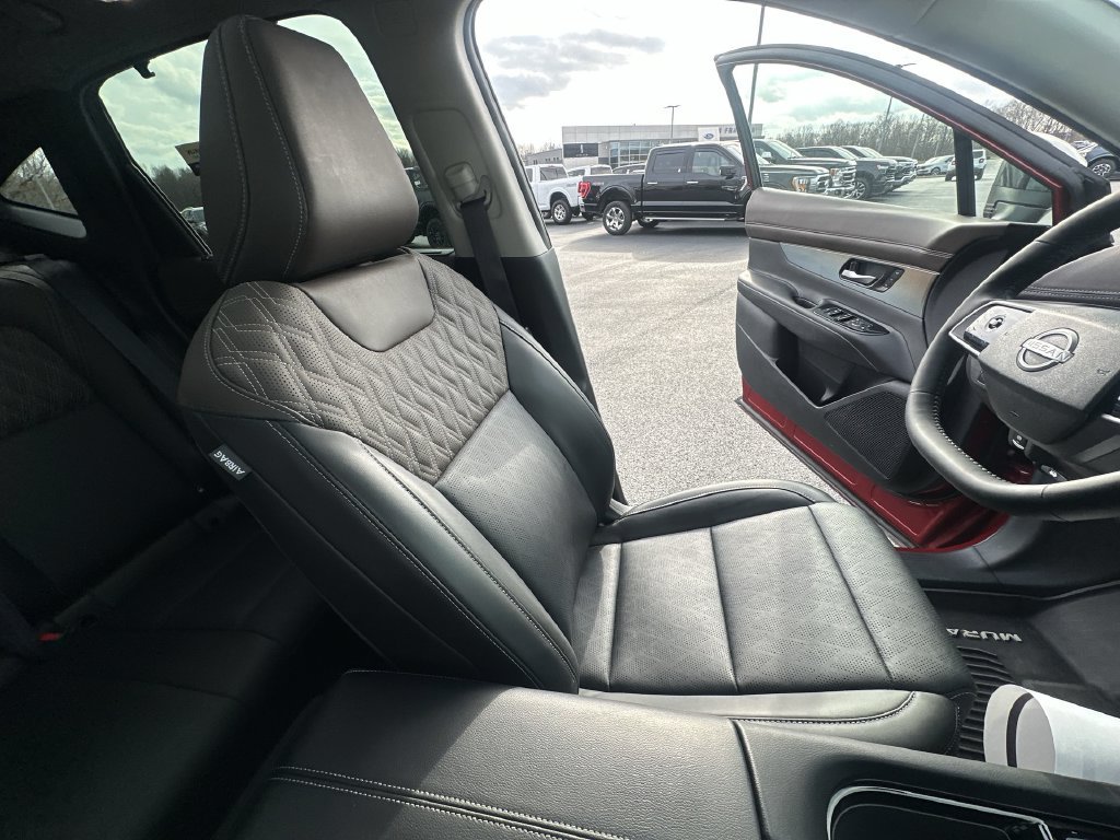 Used 2025 Red Nissan Platinum image 15