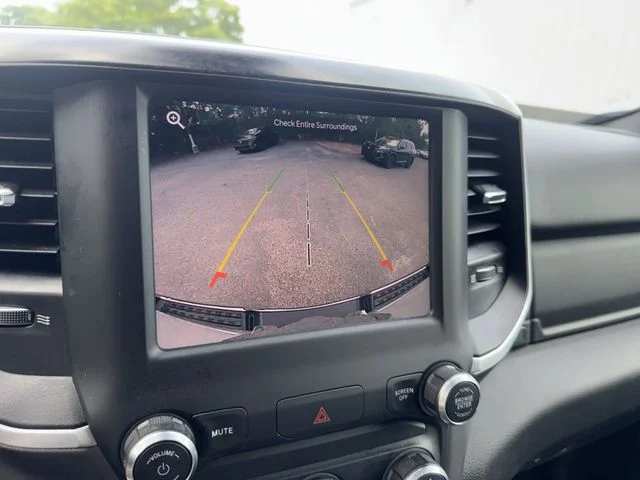 Used 2022 White Ram Big Horn/Lone Star image 21