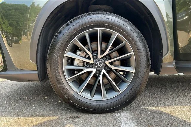 Certified Used 2025 Green Lexus 350 Base image 34