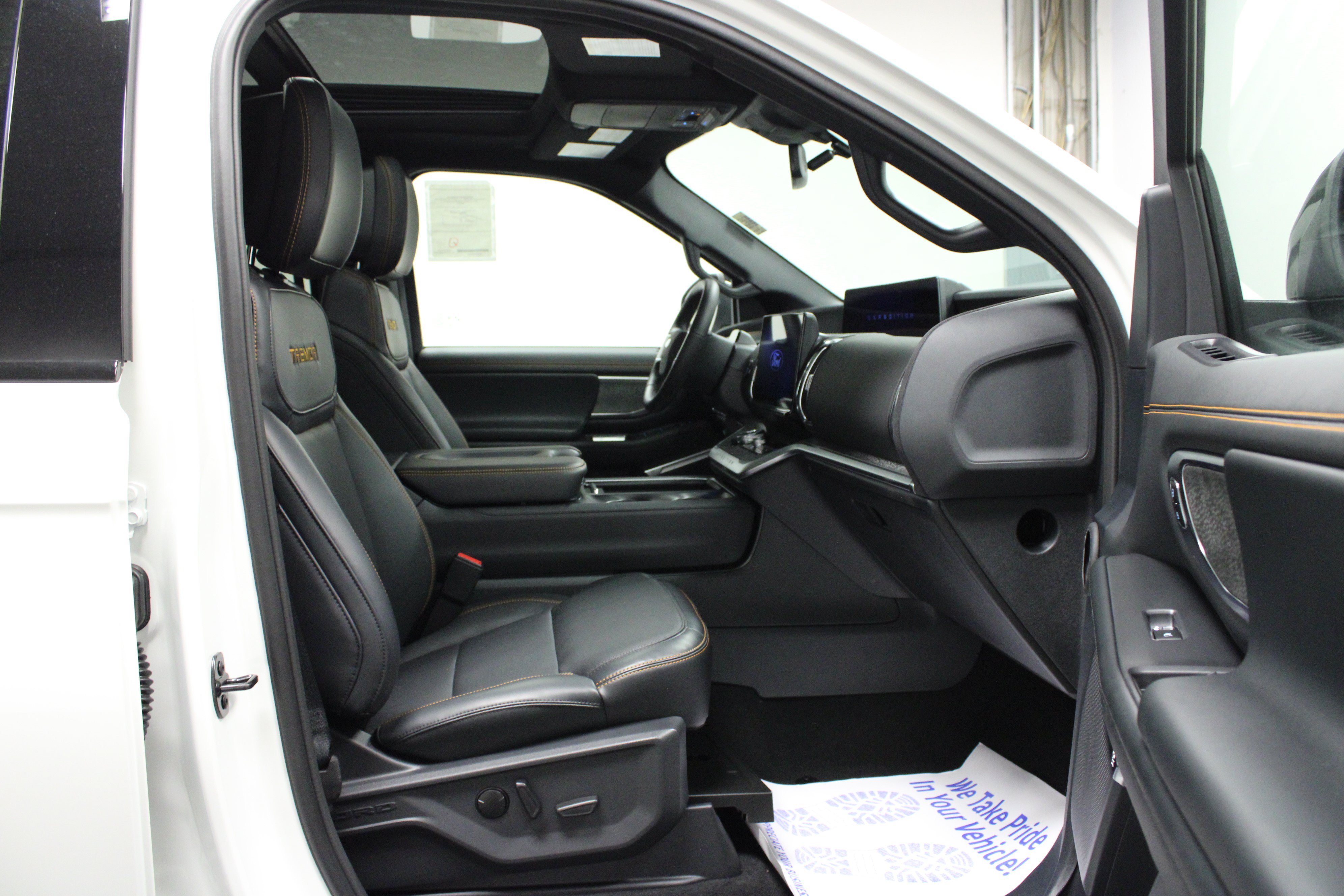 New 2026 Star White Metallic Tri-Coat Ford Tremor image 17