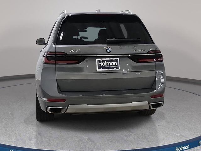 Used 2023 Gray BMW xDrive40i image 7