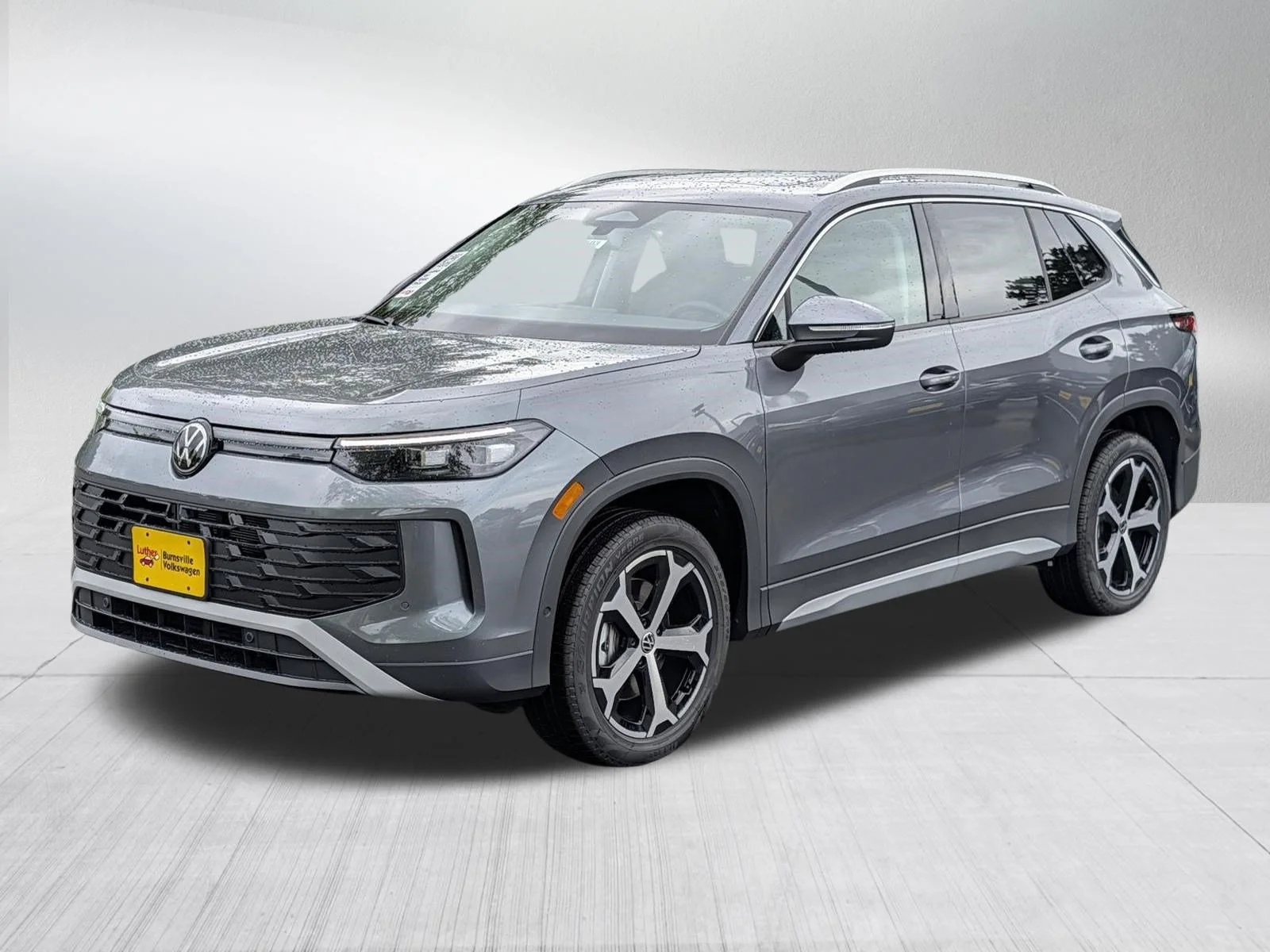 New 2026 Platinum Gray Metallic Volkswagen SE image 2
