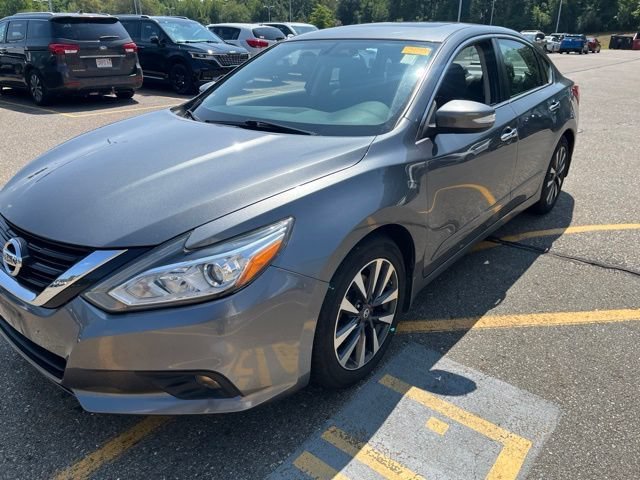 Certified Used 2017 Gun Metallic Nissan 2.5 SV image 7