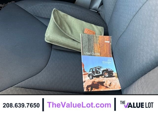 Used 2014 Gray Jeep Unlimited Sport image 24