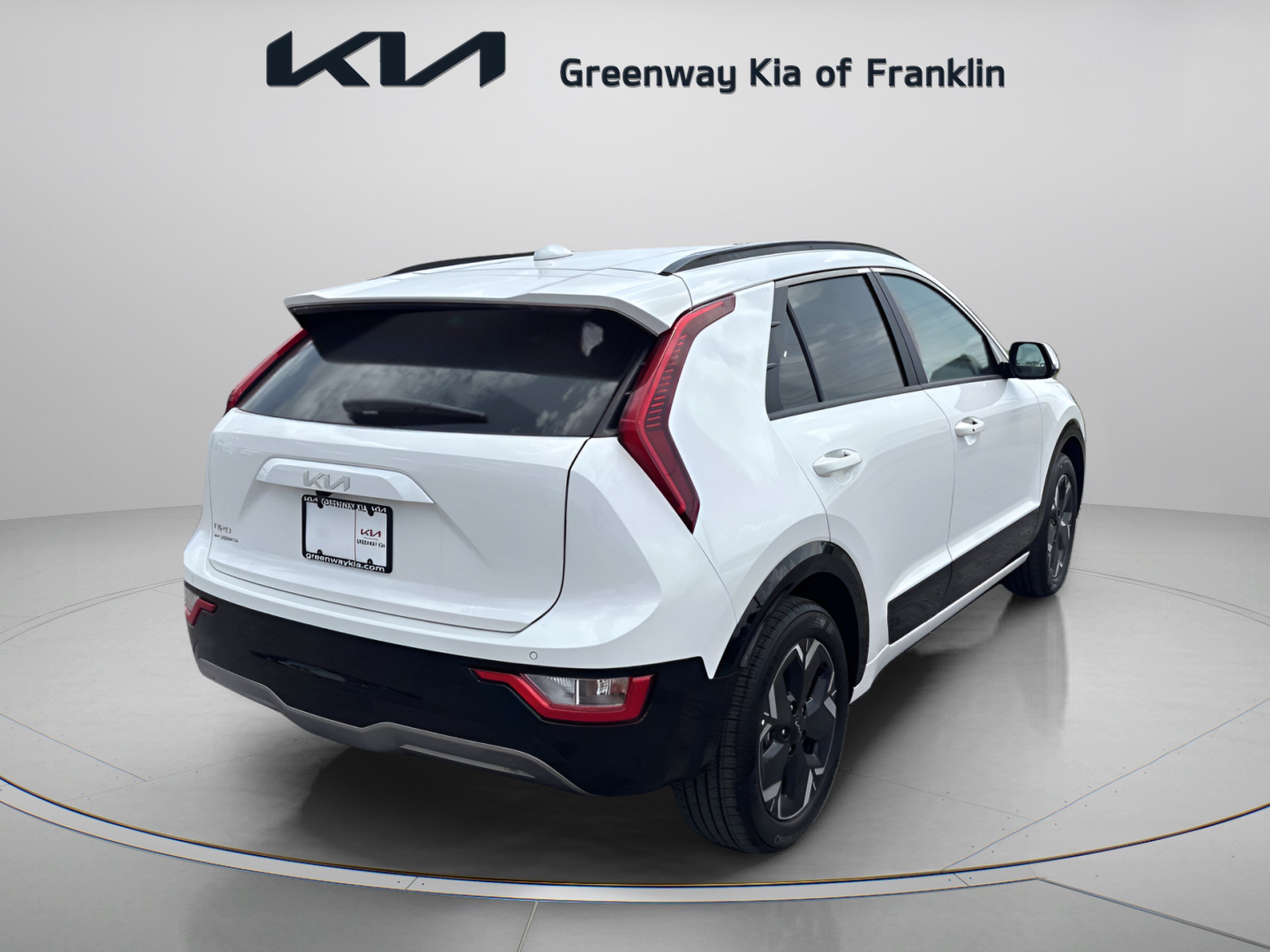 New 2026 Snow White Pearl Kia Wind image 7