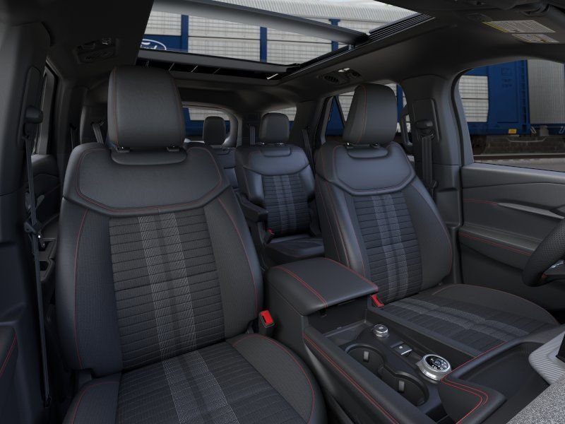 New 2026 Star White Metallic Tri-Coat Ford ST-Line image 10