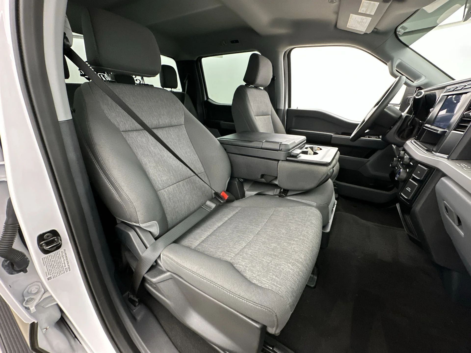 Used 2024 White Ford XL image 15