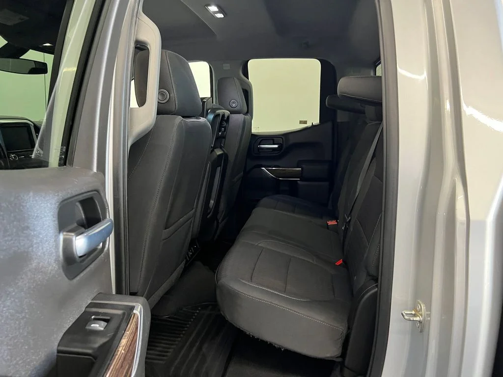Used 2019 Quicksilver Metallic GMC SLE image 11