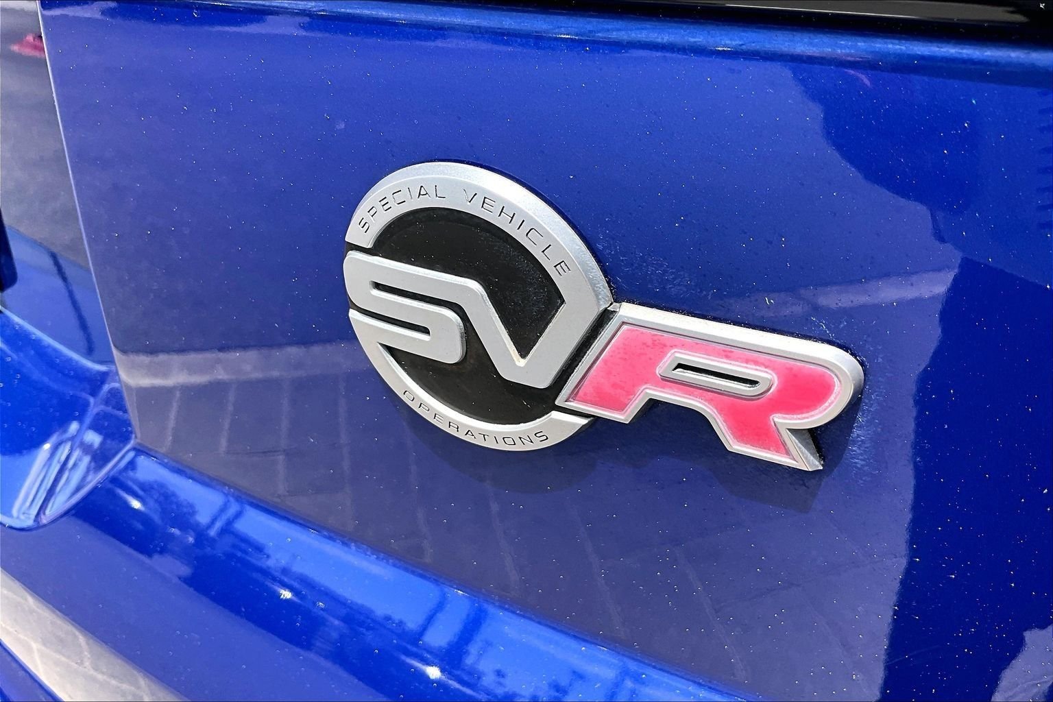 Used 2016 Blue Land Rover 5.0L V8 Supercharged SVR image 8