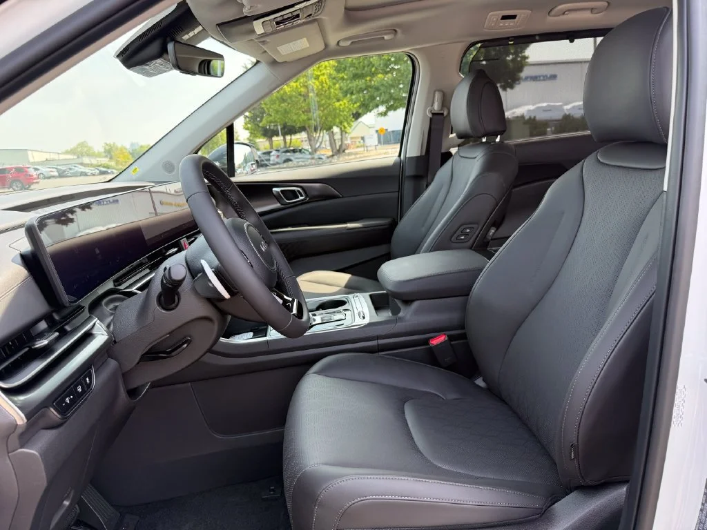New 2026 Snow White Pearl Kia SX image 16