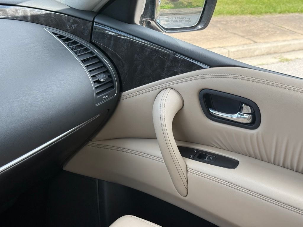 Used 2024 Red Nissan Platinum image 40