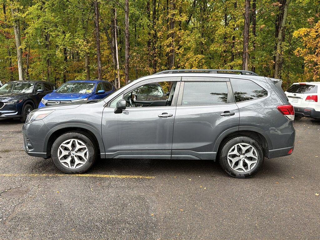 Used 2024 Magnetite Gray Metallic Subaru Premium image 11