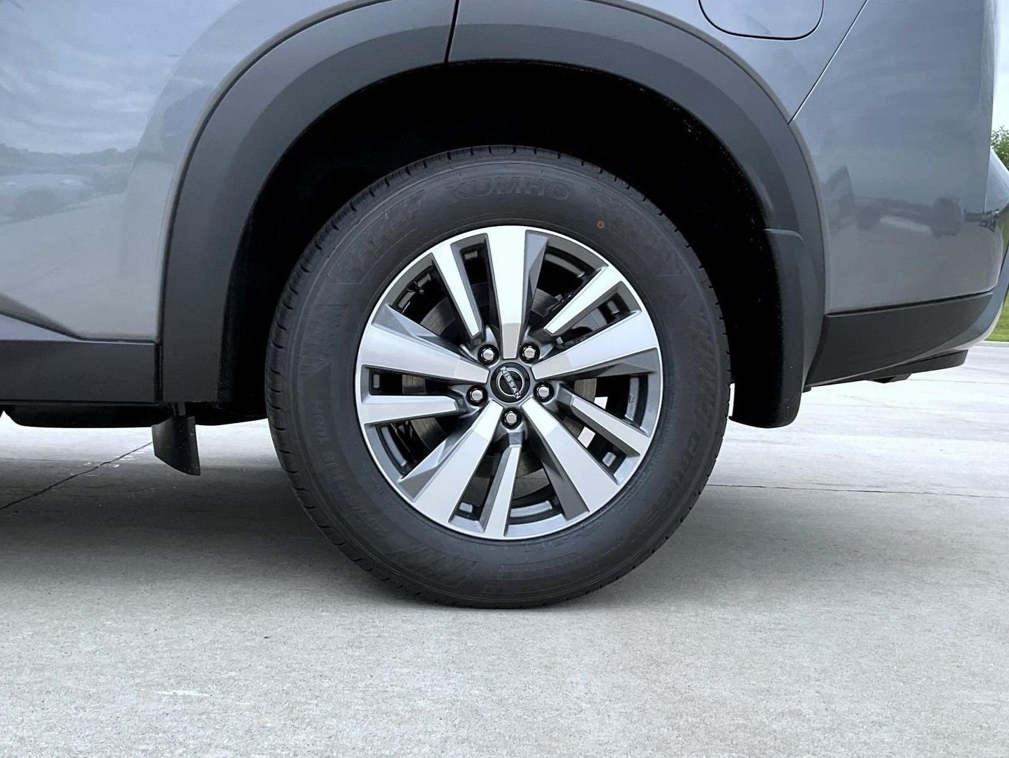 New 2026 Gun Metallic Nissan SL image 25