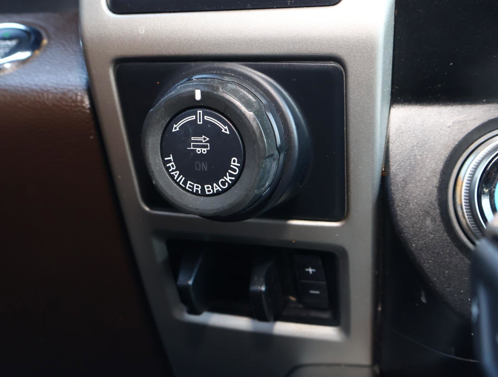 Used 2020 Blue Jeans Metallic Ford King Ranch image 29