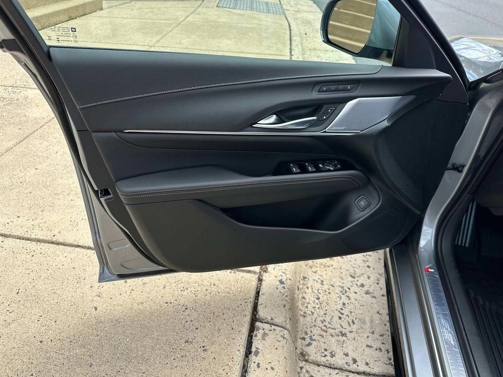 2026 Cadillac CT4 V-Series - Photo 13