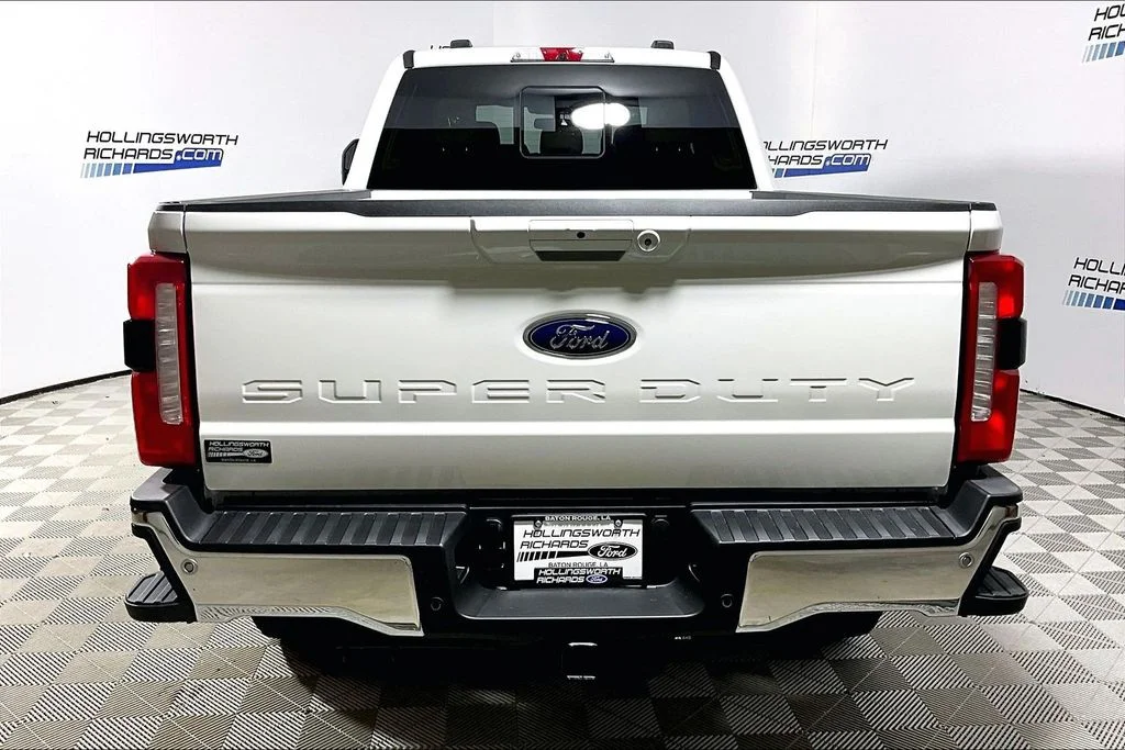 New 2026 Star White Metallic Tri-Coat Ford F-350® Lariat® image 4