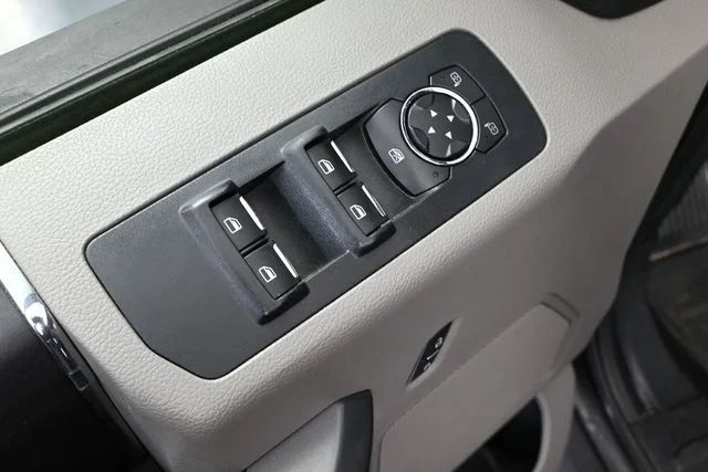 2015 Ford F-150 XLT - Photo 19