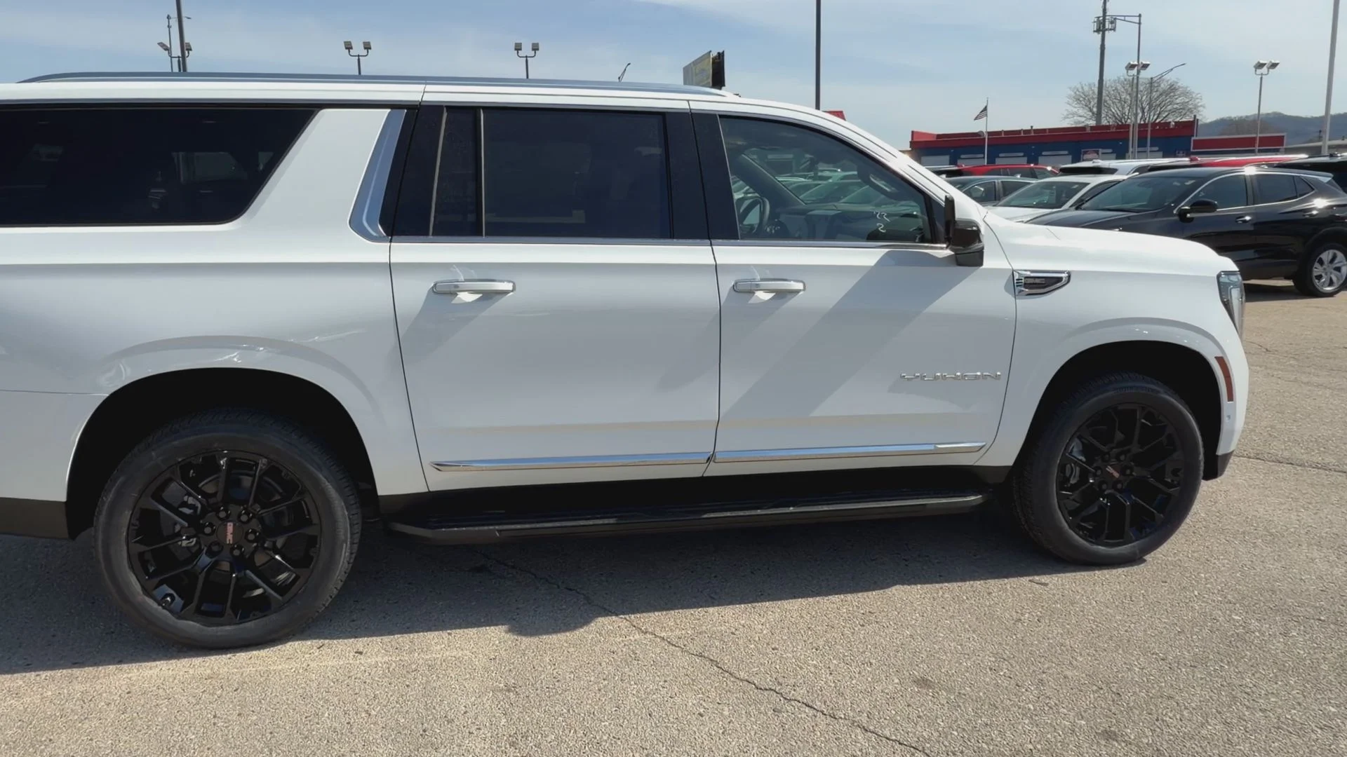 New 2026 Summit White GMC Elevation image 33