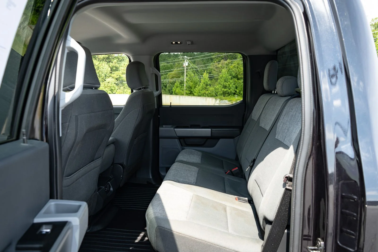 Used 2023  Ford XLT image 18