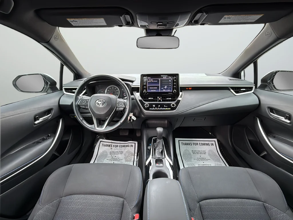Used 2021 White Toyota SE image 17