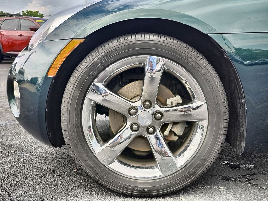 Used 2008 Green Pontiac Base image 10