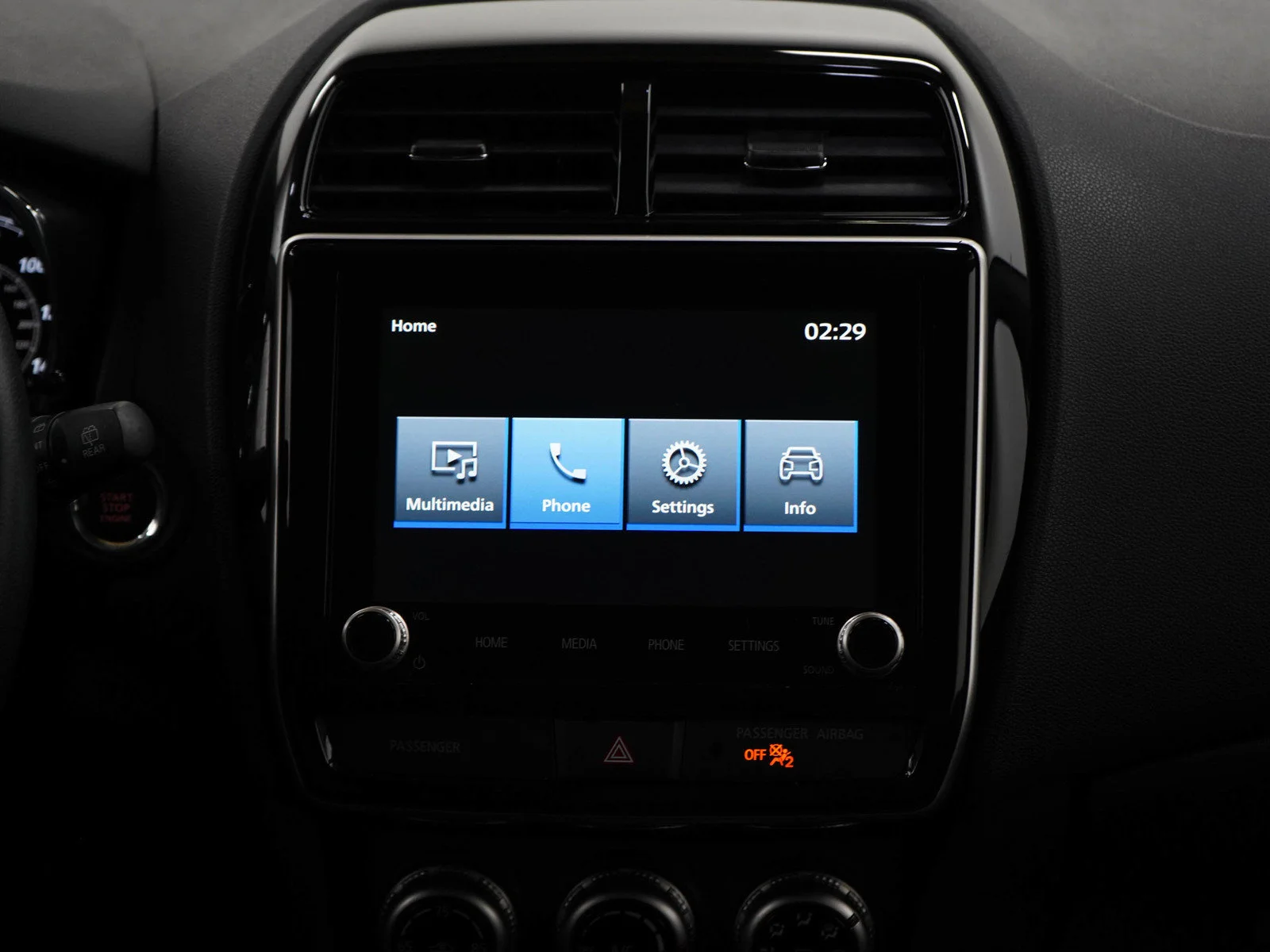 Used 2024 Black Mitsubishi SE image 15
