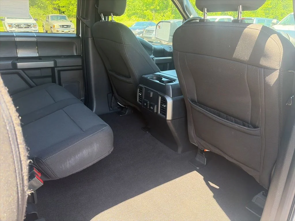 Certified Used 2020 Oxford White Ford XLT image 33