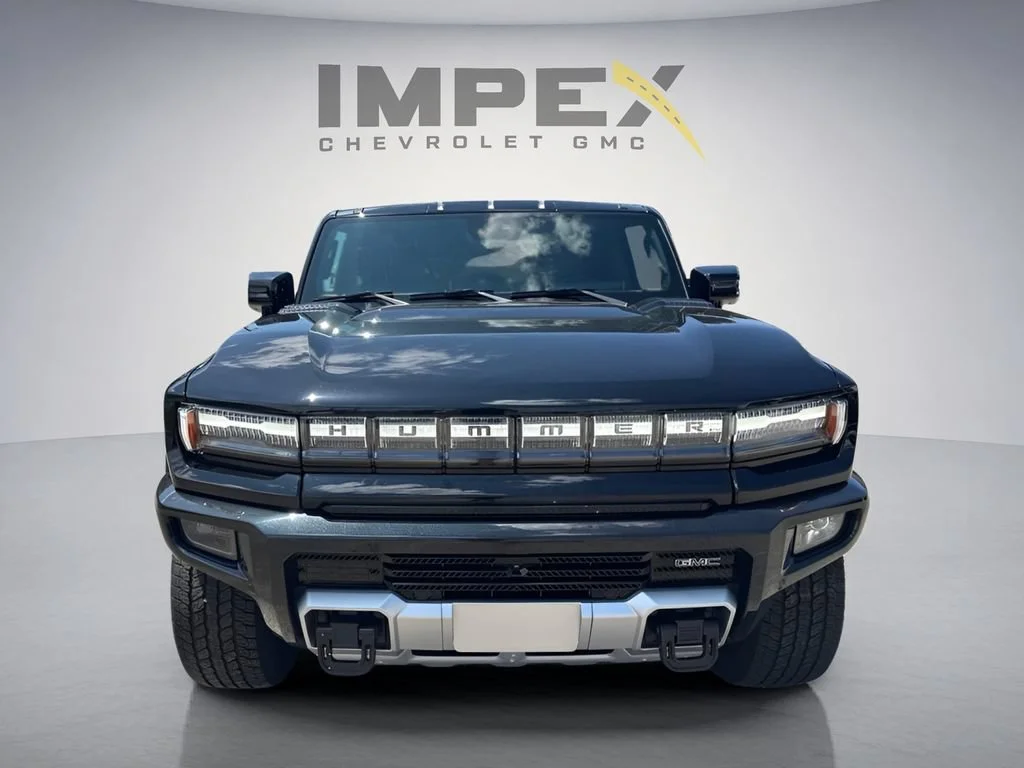 Used 2025 Void Black GMC 2X image 9