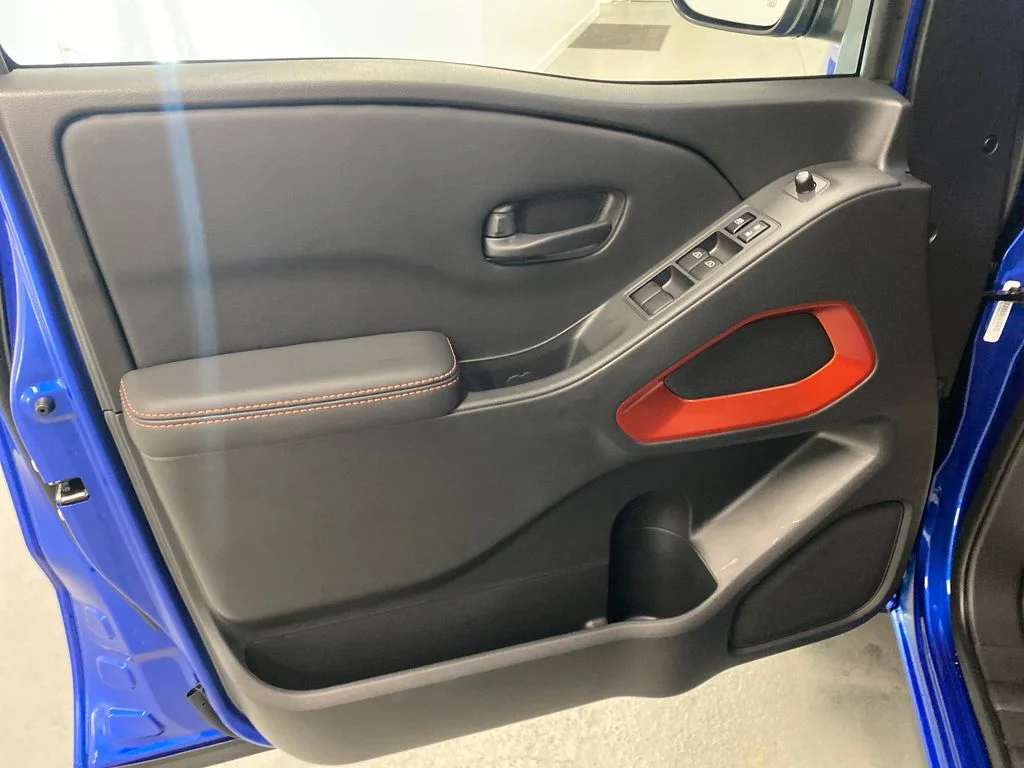 New 2027 Bluestone Pearl Nissan Crew Cab PRO-4X® image 9