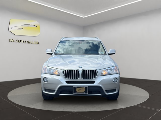 Used 2014 Silver BMW xDrive28i image 2