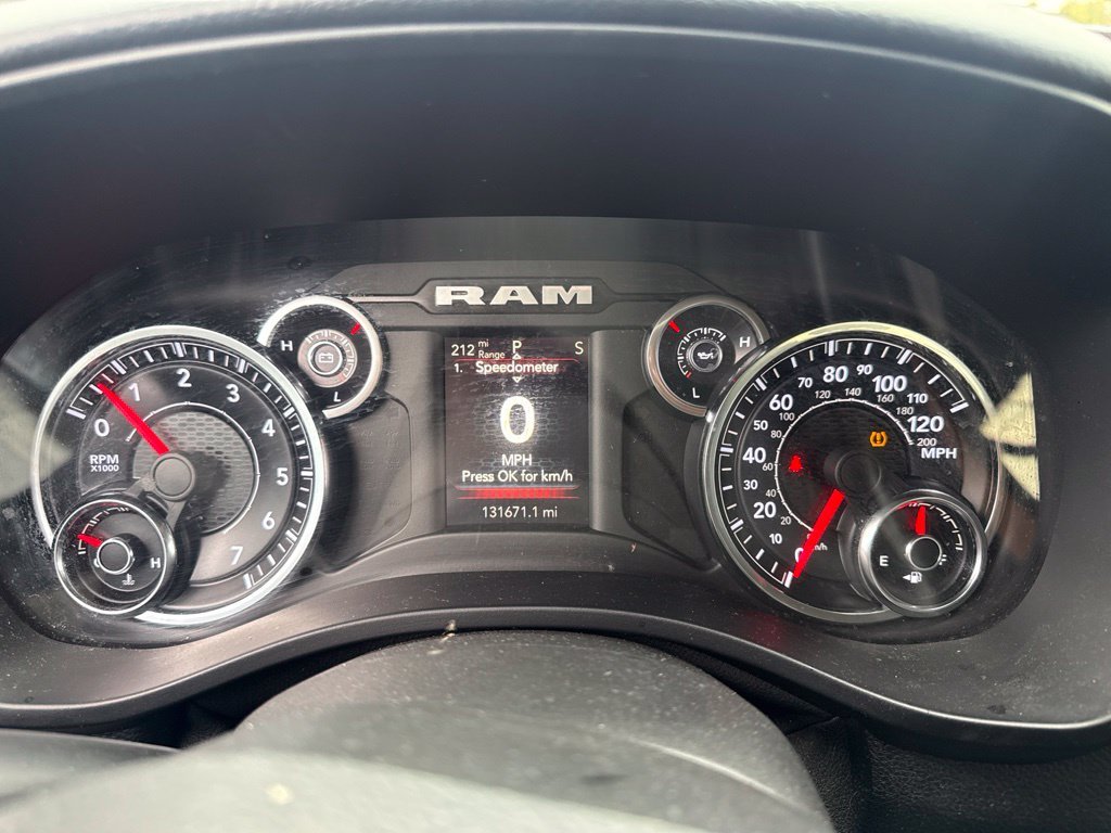 Used 2019 Silver Ram Big Horn/Lone Star image 11
