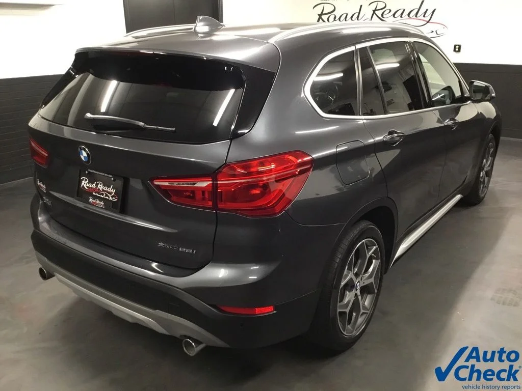 Used 2019 Gray BMW xDrive28i image 11