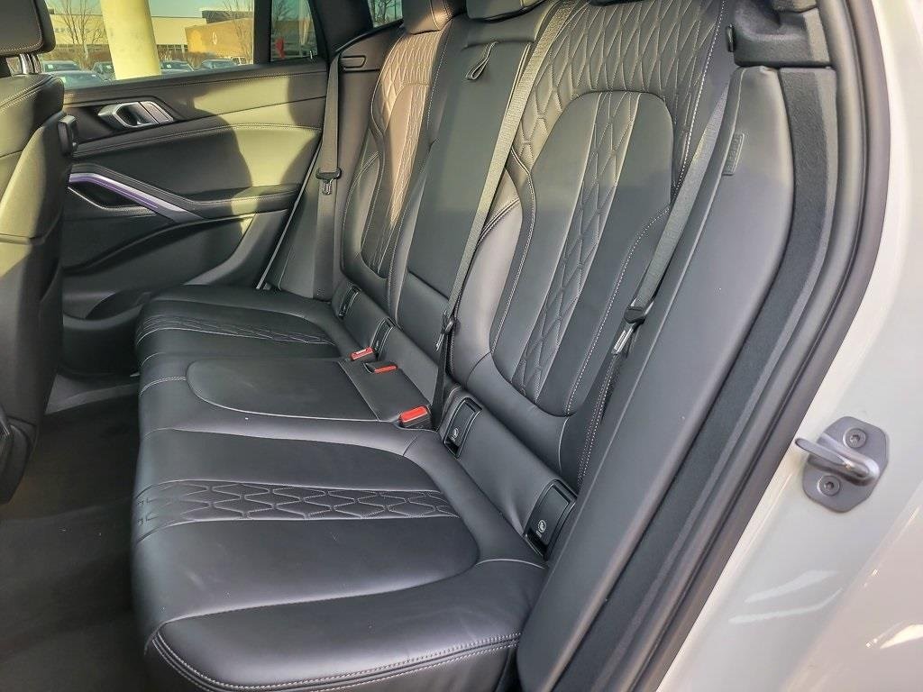 2023 BMW X6 - Image 10