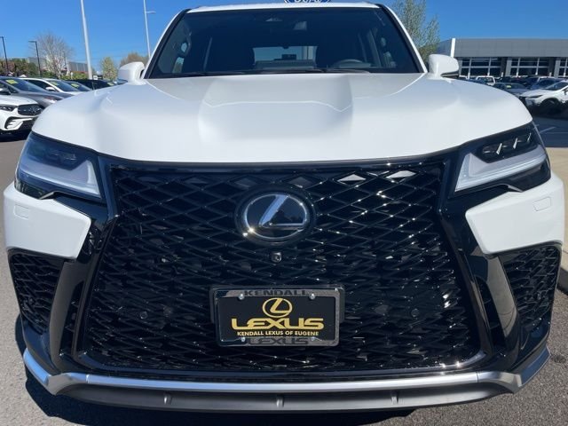 2026 Lexus LX 700h F-Sport - Photo 12