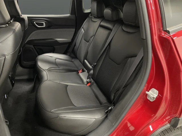 2025 Jeep Compass Latitude - Photo 29